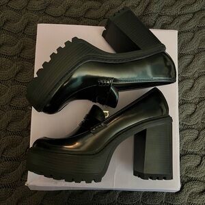 NWT madden girl Kassidy Women’s Block Heel Penny Loafers